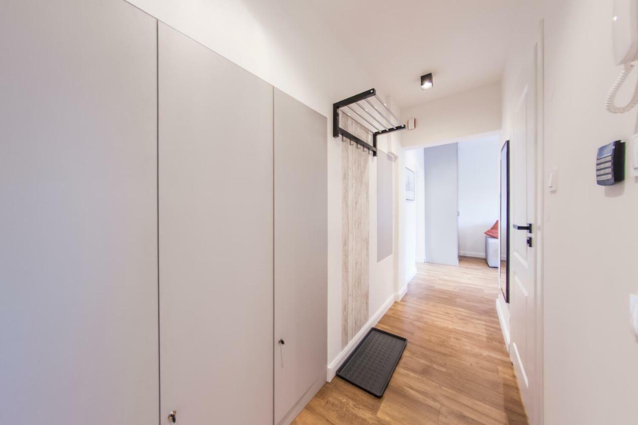 Family Luxury Comfort Old Town Apartament, 1-8, 2 Sypialnie I Salon, Parking W Cenie Gdansk Exterior foto