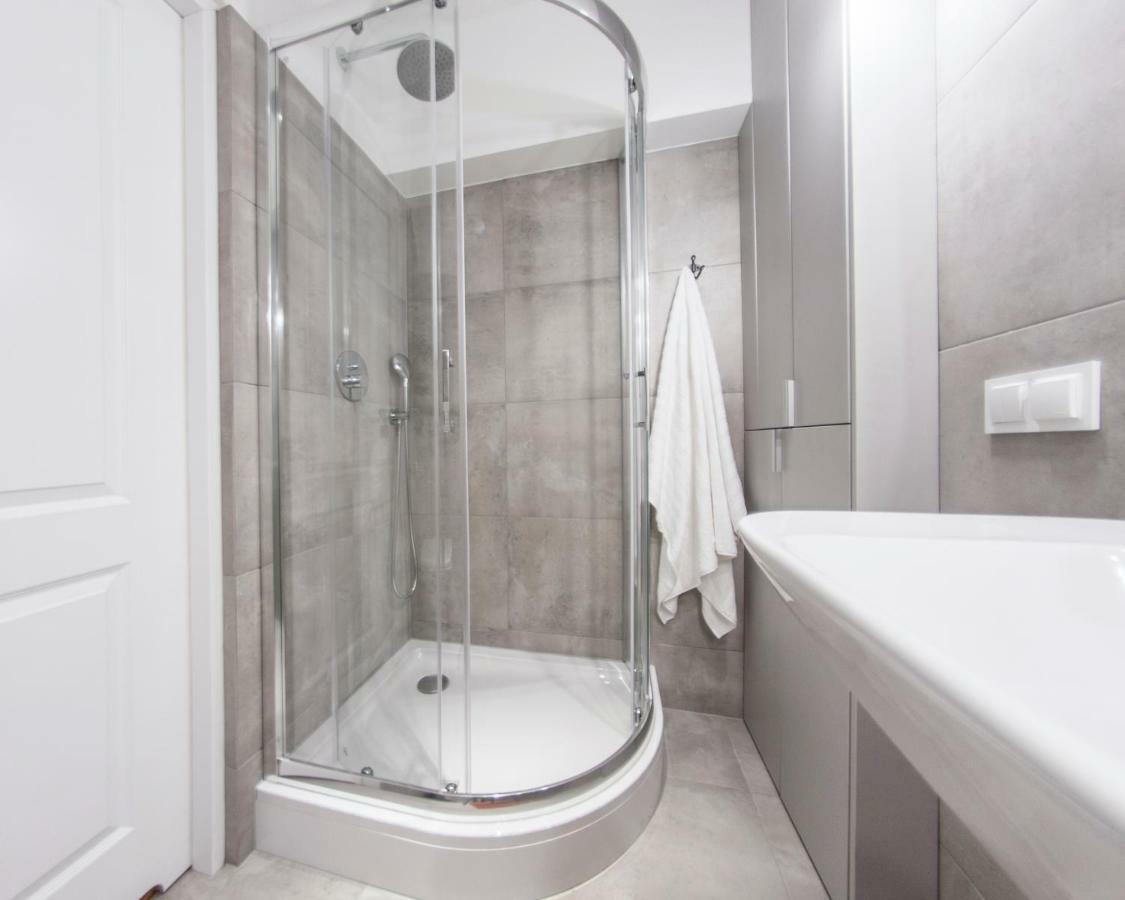 Family Luxury Comfort Old Town Apartament, 1-8, 2 Sypialnie I Salon, Parking W Cenie Gdansk Exterior foto